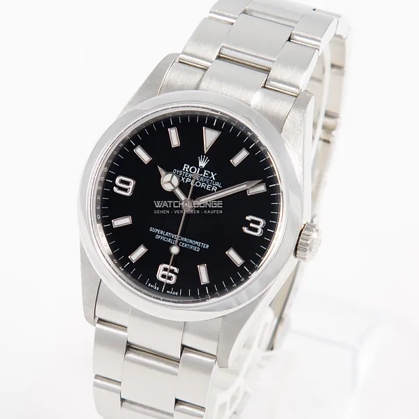 07099_watchlounge_lo_1.jpg