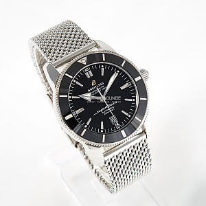 07127_watchlounge_lo.jpg