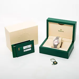 07165_watchlounge.jpg