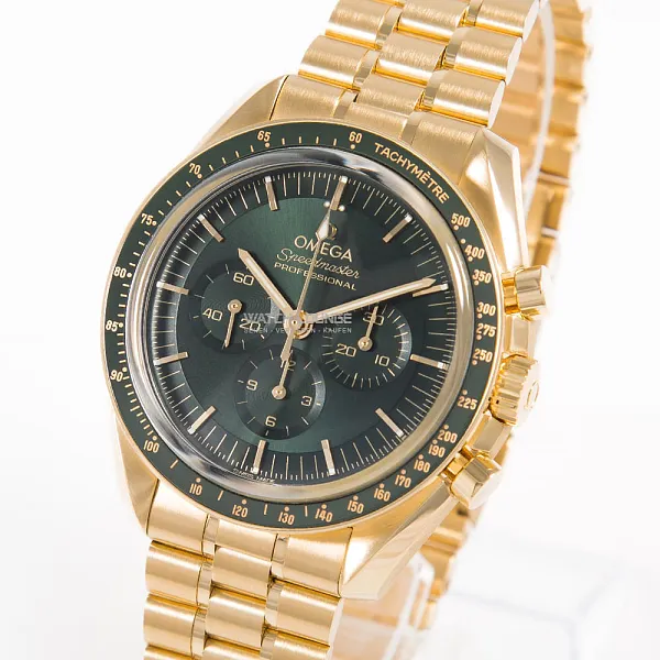 07166_watchlounge_lo_1.jpg