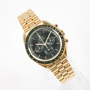 07167_watchlounge_lo.jpg