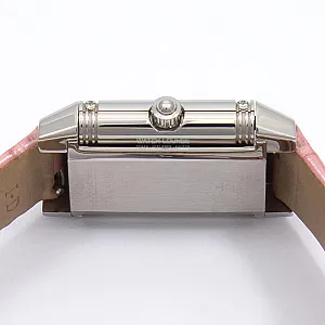 07197_watchlounge_lo.jpg