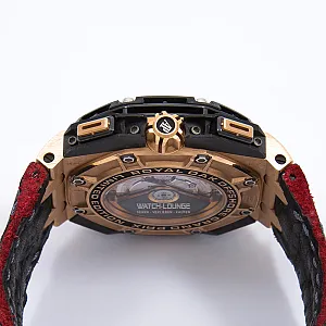 07286_watchlounge_lo.jpg
