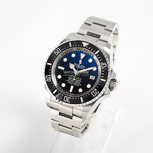 07331_watchlounge_lo.jpg
