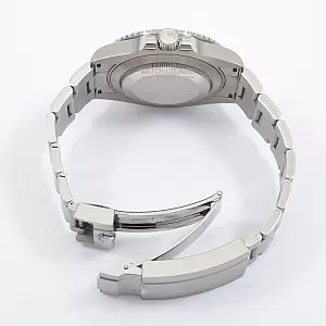 07344_watchlounge_lo.jpg