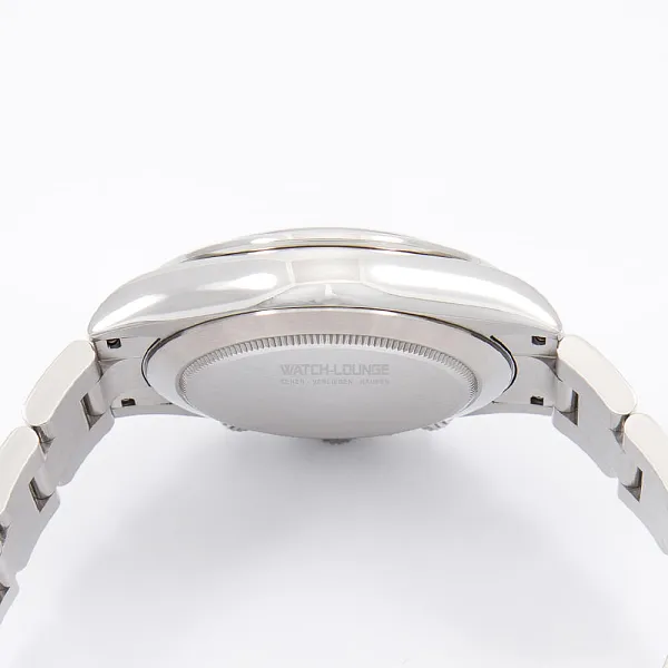 07363_watchlounge_lo.jpg