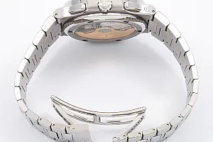 07397_watchlounge_lo.jpg