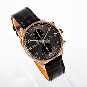 07427_watchlounge_lo.jpg