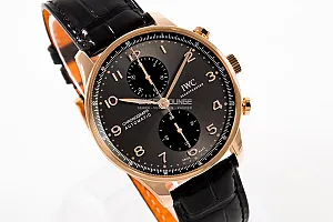 07427_watchlounge_lo.jpg