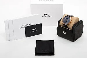 07434_watchlounge_lo.jpg