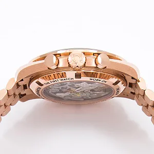 07457_watchlounge_lo.jpg