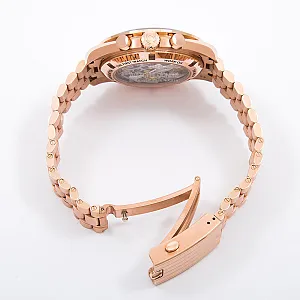 07460_watchlounge_lo.jpg