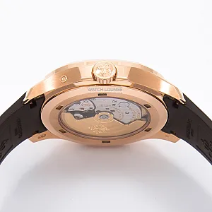07470_watchlounge_lo.jpg