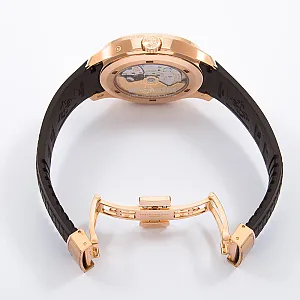 07473_watchlounge_lo.jpg