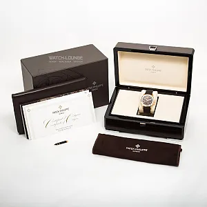 07475_watchlounge_lo.jpg