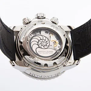 07483_watchlounge_lo.jpg