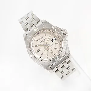 07521_watchlounge_lo.jpg