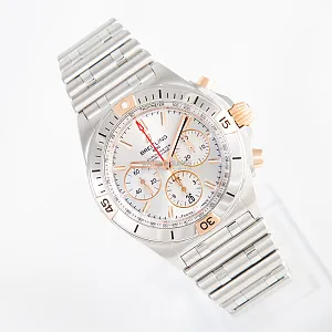 07532_watchlounge_lo.jpg