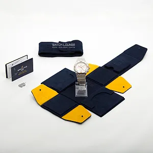 07545_watchlounge_lo.jpg