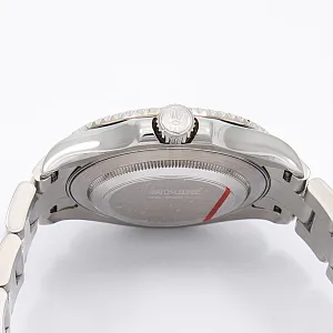07566_watchlounge_lo.jpg