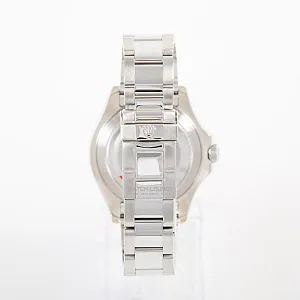 07569_watchlounge_lo.jpg
