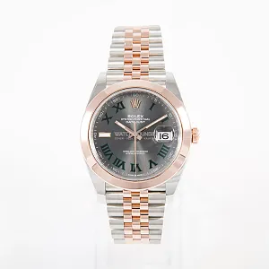 07576_watchlounge_lo.jpg
