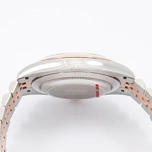 07580_watchlounge_lo.jpg