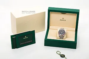 07605_watchlounge_lo_1.jpg