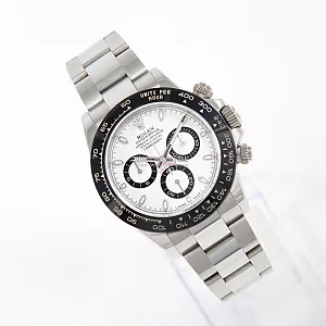 07627_watchlounge_lo.jpg