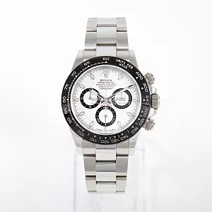07628_watchlounge_lo.jpg