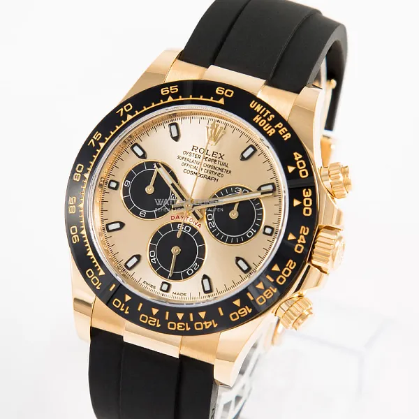 07633_watchlounge_lo_1.jpg