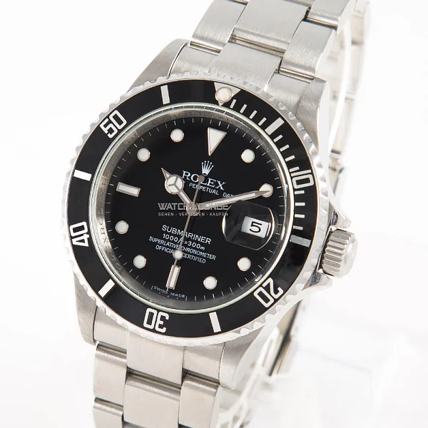07653_watchlounge_lo_1.jpg