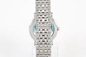 07764_watchlounge_l49104116_lo.jpg