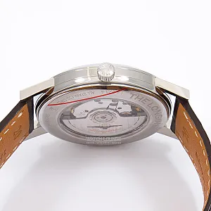 07976_watchlounge_l48254922_lo.jpg