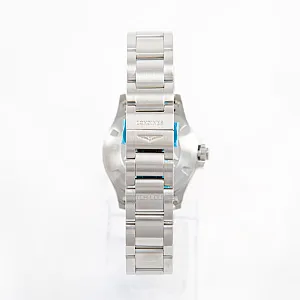 08108_watchlounge_l33164876_lo.jpg
