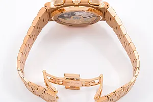 08131_watchlounge_lo.jpg