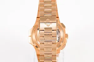 08132_watchlounge_lo.jpg