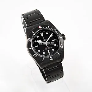 08169_watchlounge_lo.jpg