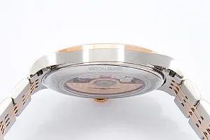 08200_watchlounge_l28205727_lo.jpg