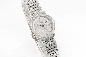 08226_watchlounge_l43094776_lo.jpg