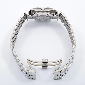 08251_watchlounge_l49084716_lo.jpg