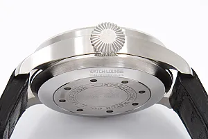 08267_watchlounge_lo.jpg