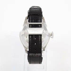 08270_watchlounge_lo.jpg