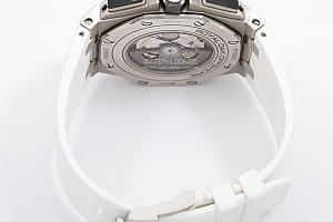 08280_watchlounge_lo.jpg
