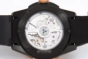 08324_watchlounge_lo.jpg