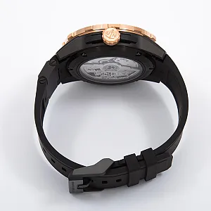 08325_watchlounge_lo.jpg