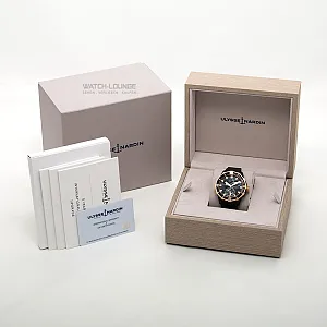 08327_watchlounge_lo.jpg