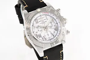 08331_watchlounge_lo.jpg