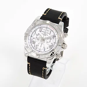08332_watchlounge_lo.jpg