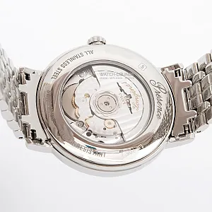 08391_watchlounge_49054116_lo.jpg